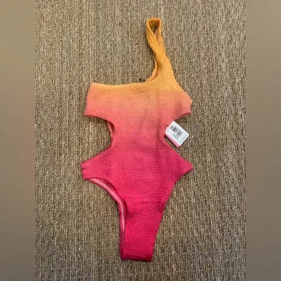 BOUND BY BOND-EYE The Milan Cutout One-Piece Swimsuit in Sunset One Size - Picture 5 of 10
